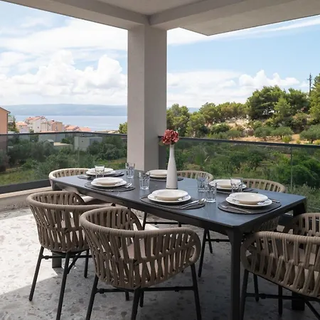 Luxury David 1 - Heated Pool 38m2 * Podstrana