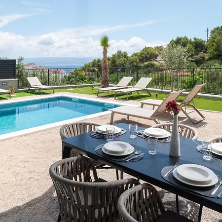 Vila Luxury David 1 - Heated Pool 38m2