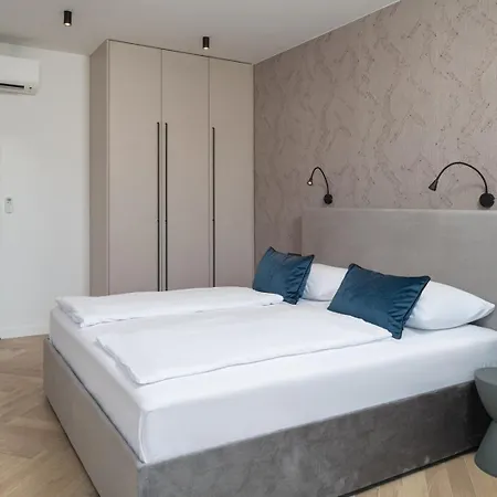 Luxury David 1 - Heated Pool 38m2 Willa *