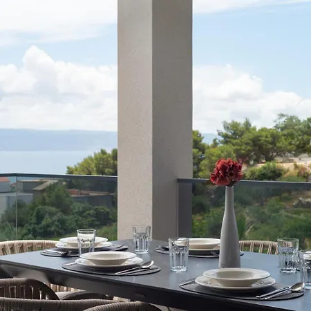 Luxury David 1 - Heated Pool 38m2 * Podstrana