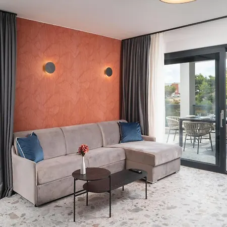 Luxury David 1 - Heated Pool 38m2 Podstrana