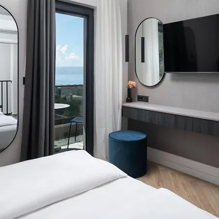 Willa Luxury David 1 - Heated Pool 38m2 Podstrana