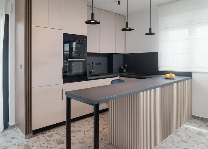 Luxury David 1 - Heated Pool 38m2 Podstrana