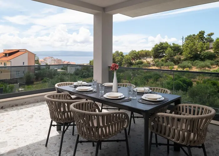 Luxury David 1 - Heated Pool 38m2 * Podstrana